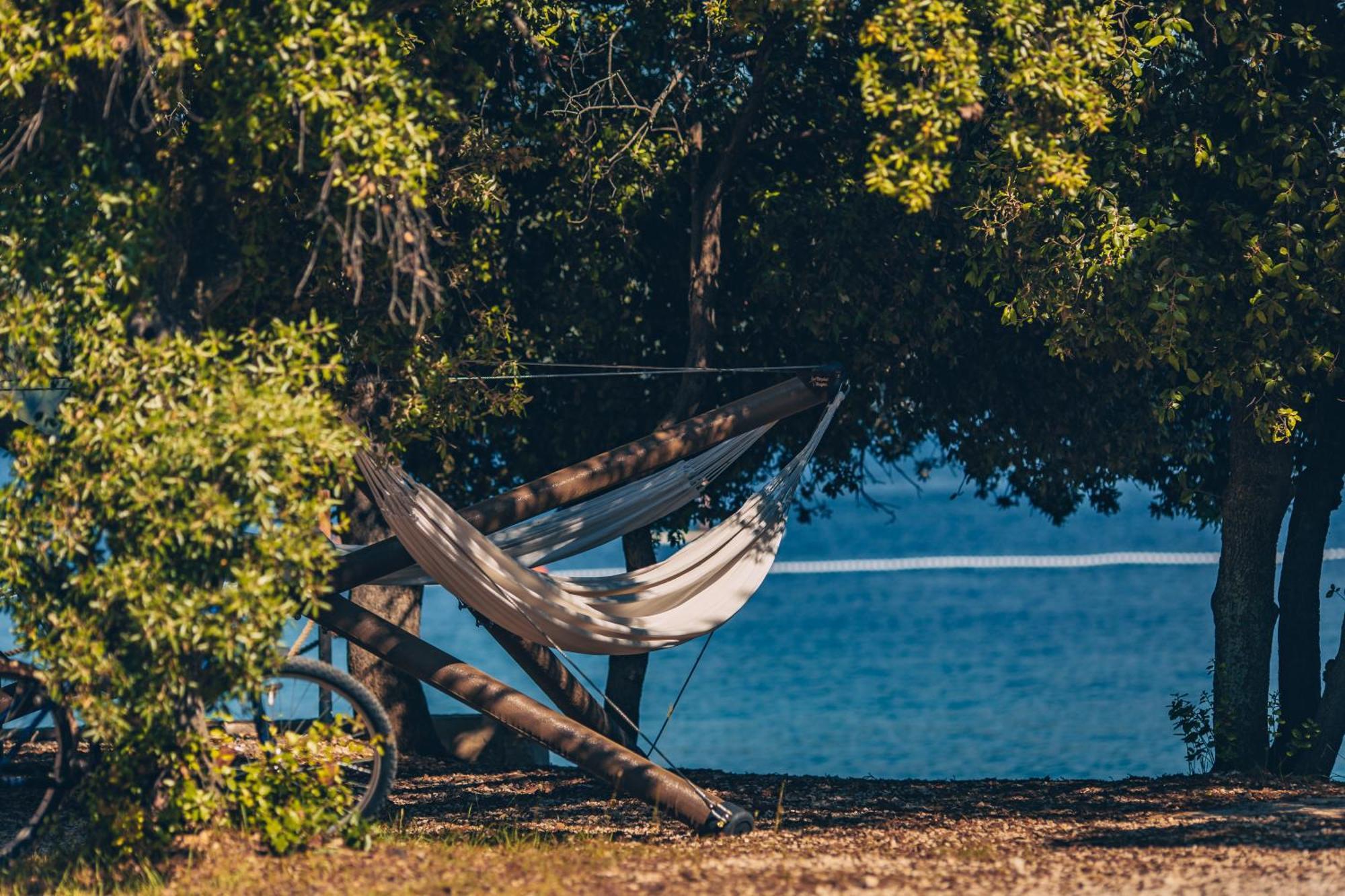 Maistra Camping Koversada Uncovered Naturist Pitches 弗尔萨尔 外观 照片