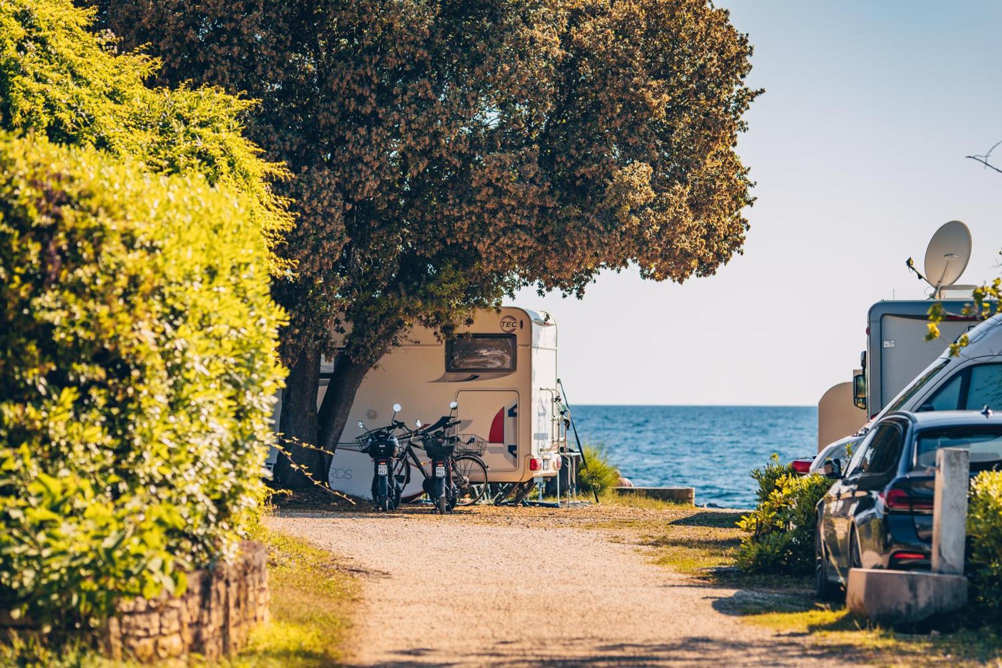 Maistra Camping Koversada Uncovered Naturist Pitches 弗尔萨尔 外观 照片