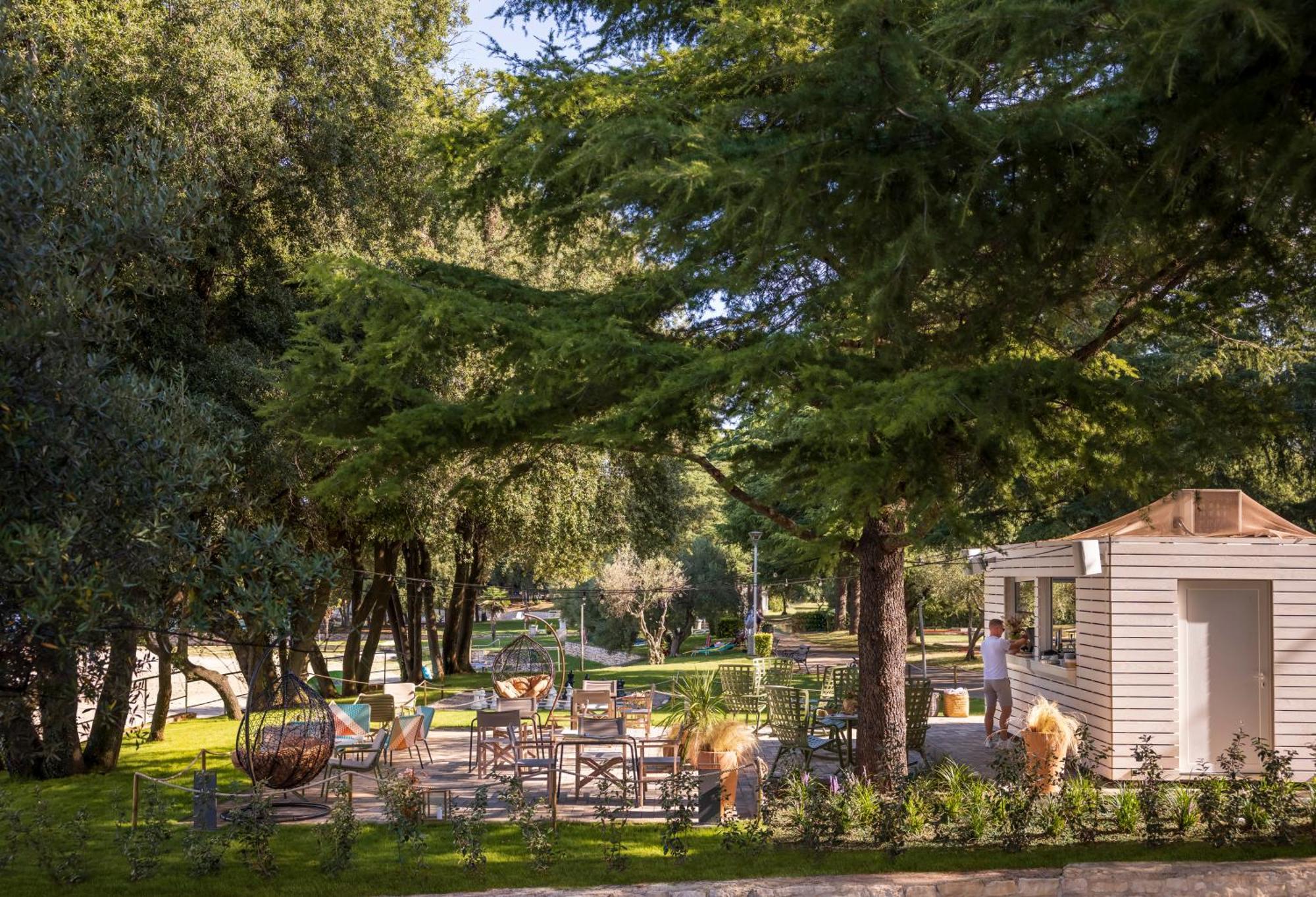 Maistra Camping Koversada Uncovered Naturist Pitches 弗尔萨尔 外观 照片